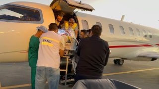 وزارة الصحة تؤمن نقلا جويا استعجاليا لرضيع حديث الولادة في وضعية حرجة من العيون الى الرباط