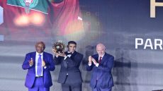 جوائز “الكاف”: حكيمي يتوج بالكرة الذهبية الإفريقية