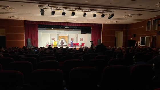 “جا وجاب” تعود إلى الخشبة في اسا… تألق فني يقابله فتور في الحضور