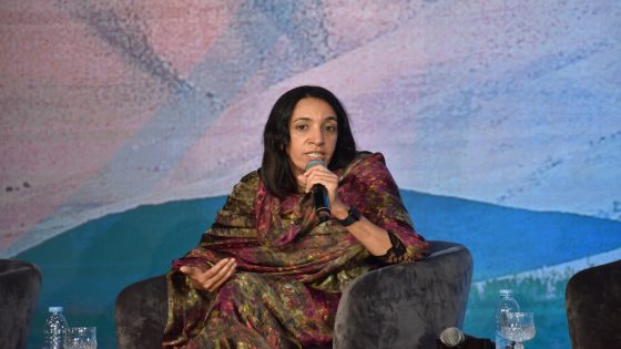 مباركة بوعيدة : مصلحة الوطن أولاً ولا وقت لنقاشات جانبية