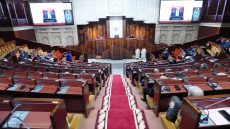 الأغلبية تفرض “دمج الكنوبس في CNSS” بالقوة داخل البرلمان رغم رفض المعارضة وتحذيرات الانقلاب على ورش الحماية الاجتماعية