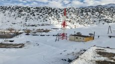 ساكنة دواوير أنمزي بميدلت تحتج للمطالبة بفك العزلة بعد تساقطات ثلجية كثيفة