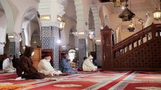 في خطبة موحدة لوزارة الأوقاف: التدين لا يُقاس بالمظهر بل بالالتزام بالنظام